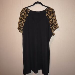 SHEIN Black and Tan Asymmetrical Short Sleeve Dress
